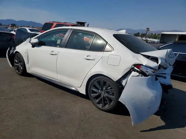 JTDP4MCE3T3529513 2026 TOYOTA COROLLA - Image 2