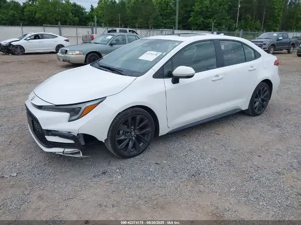 JTDP4MCE6R3521107 2024 TOYOTA COROLLA - Image 2