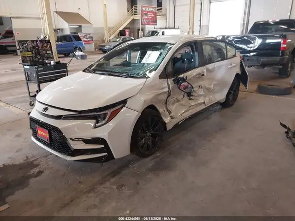 JTDS4MCE2SJ108564 2025 TOYOTA COROLLA - Image 2