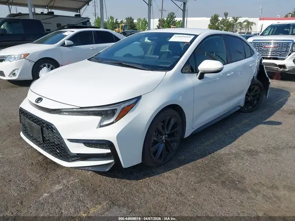 JTDS4MCE5S3524659 2025 TOYOTA COROLLA - Image 2