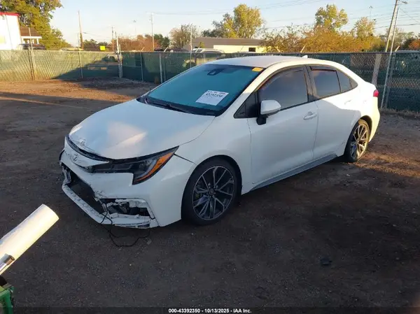 JTDS4RCE4LJ017987 2020 TOYOTA COROLLA - Image 2