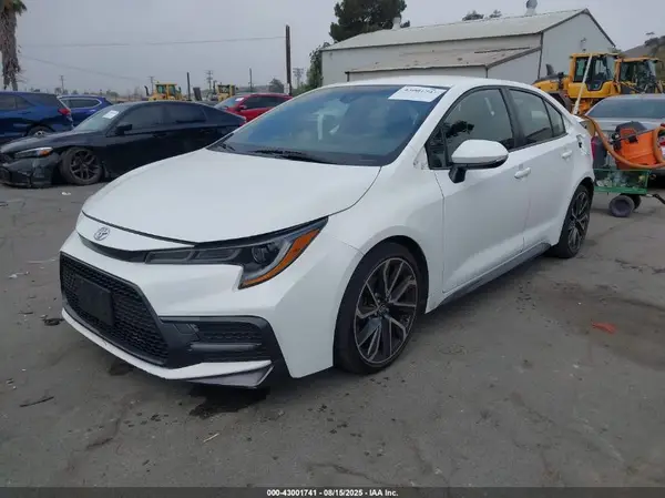 JTDS4RCE7LJ017157 2020 TOYOTA COROLLA - Image 2