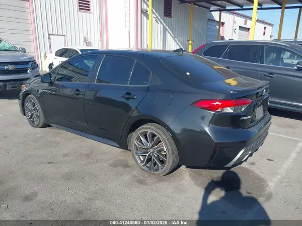 2020 TOYOTA COROLLA IAAI lot 41240860 auction photo 3