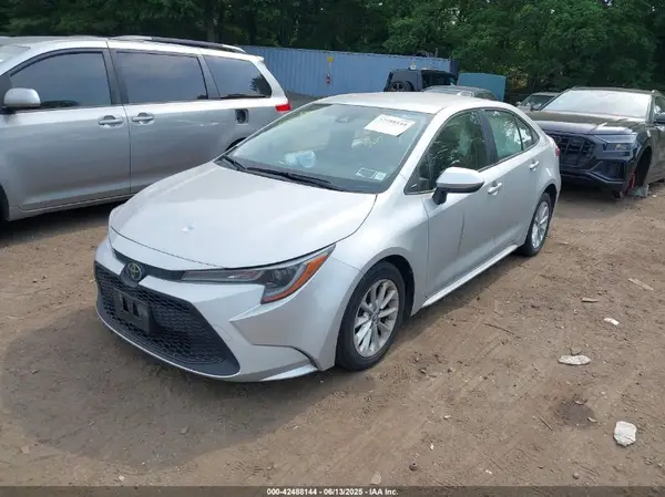 JTDVPMAE0MJ120013 2021 TOYOTA COROLLA - Image 2