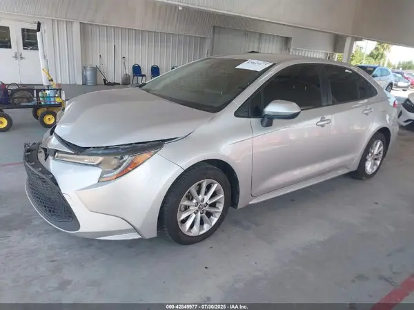 JTDVPMAE0MJ122540 2021 TOYOTA COROLLA - Image 2