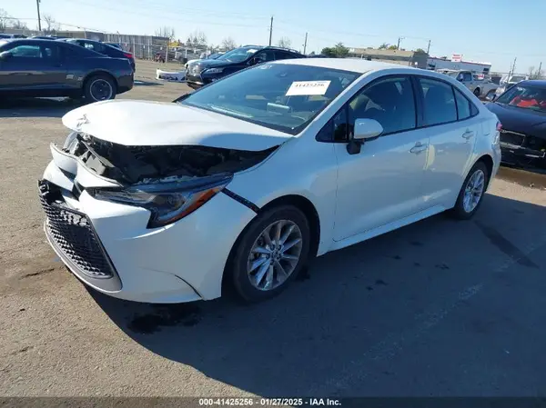 JTDVPMAE0MJ131528 2021 TOYOTA COROLLA - Image 2