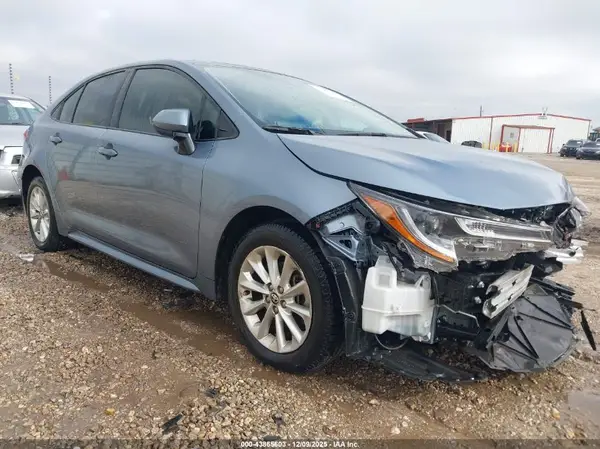 JTDVPMAE0MJ147115 2021 TOYOTA COROLLA - Image 1