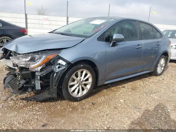 JTDVPMAE0MJ147115 2021 TOYOTA COROLLA - Image 2