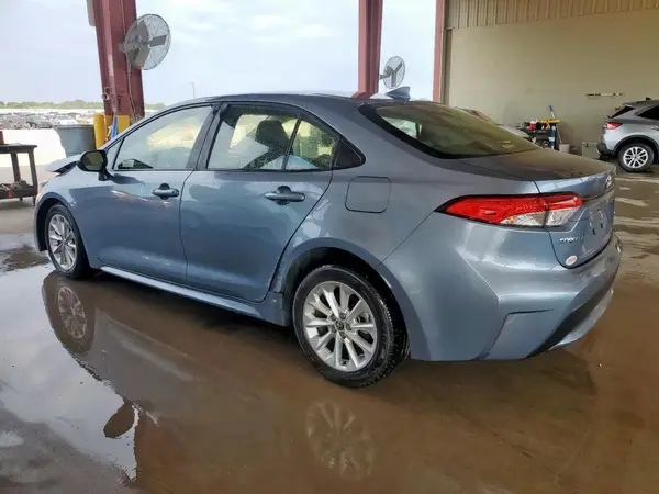 JTDVPMAE0MJ180387 2021 TOYOTA COROLLA - Image 2