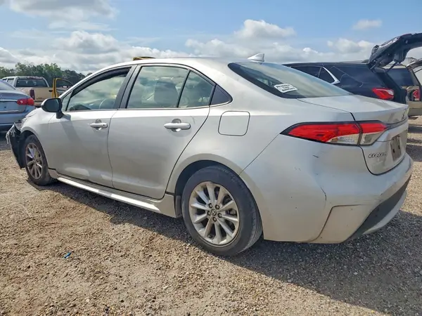 JTDVPMAE0N3022931 2022 TOYOTA COROLLA - Image 2