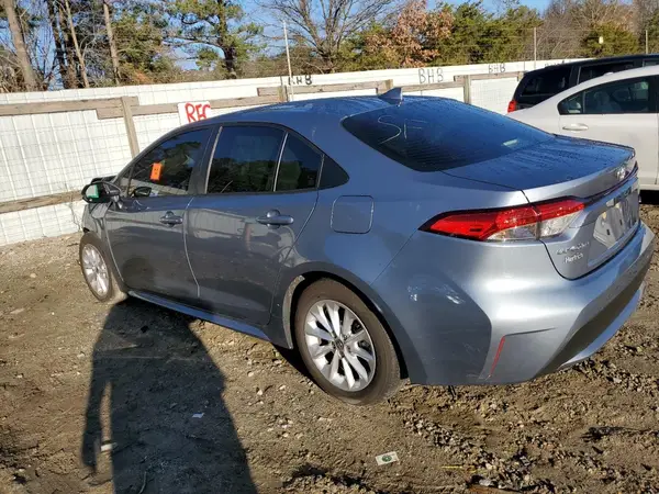 JTDVPMAE0NJ228083 2022 TOYOTA COROLLA - Image 2