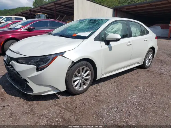 JTDVPMAE1MJ121624 2021 TOYOTA COROLLA - Image 2