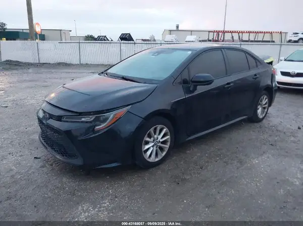 JTDVPMAE1MJ123499 2021 TOYOTA COROLLA - Image 2
