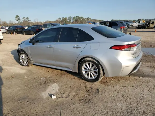 JTDVPMAE1NJ221062 2022 TOYOTA COROLLA - Image 2