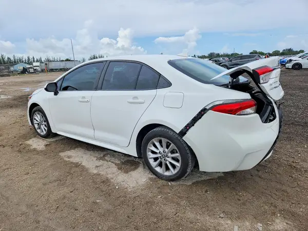 JTDVPMAE2MJ120627 2021 TOYOTA COROLLA - Image 2
