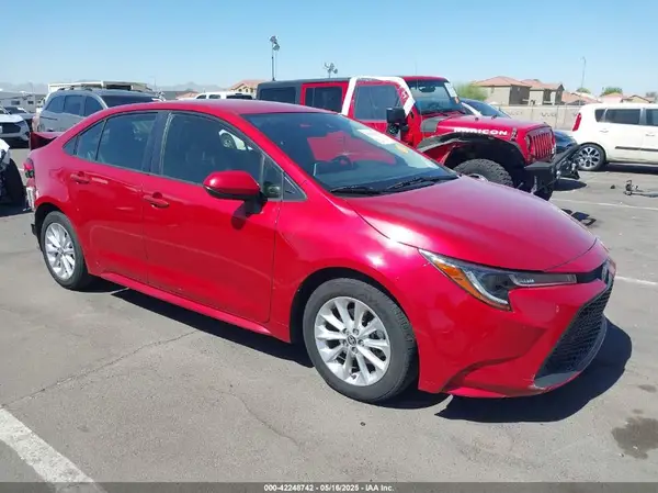 JTDVPMAE2MJ165339 2021 TOYOTA COROLLA - Image 1