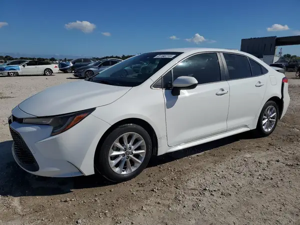 JTDVPMAE2N3021473 2022 TOYOTA COROLLA - Image 1