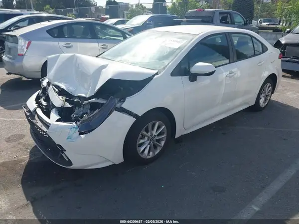 JTDVPMAE2N3024096 2022 TOYOTA COROLLA - Image 2