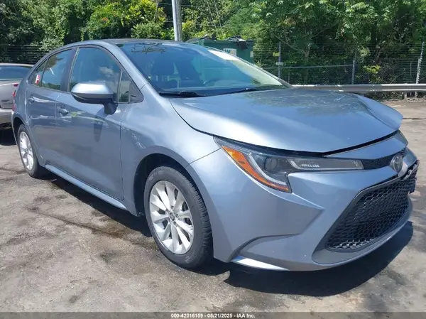 JTDVPMAE3MJ135931 2021 TOYOTA COROLLA - Image 1
