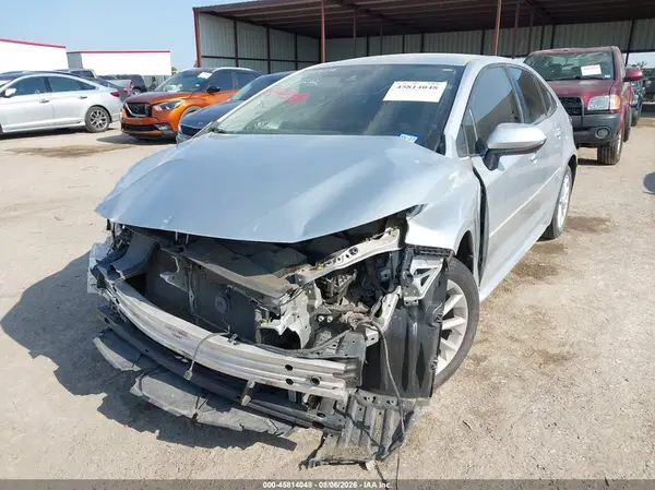 JTDVPMAE3MJ178603 2021 TOYOTA COROLLA - Image 2