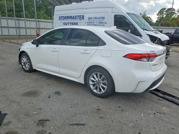 JTDVPMAE3N3017447 2022 TOYOTA COROLLA - Image 2