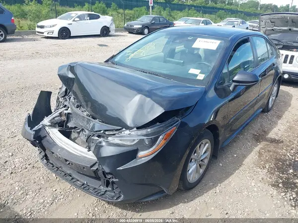 JTDVPMAE3NJ213755 2022 TOYOTA COROLLA - Image 2