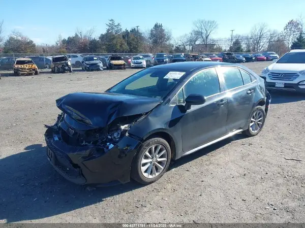 JTDVPMAE3NJ224223 2022 TOYOTA COROLLA - Image 2
