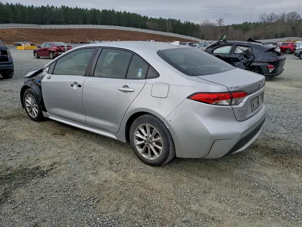 JTDVPMAE4MJ119642 2021 TOYOTA COROLLA - Image 2