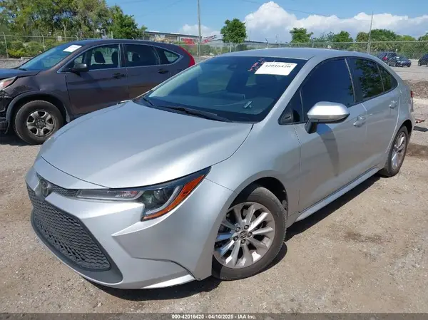 JTDVPMAE4MJ173183 2021 TOYOTA COROLLA - Image 2