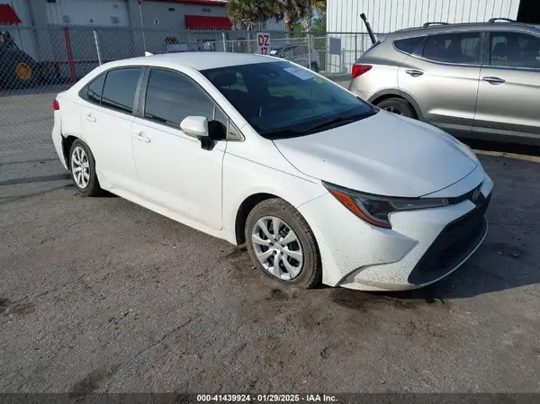 JTDVPMAE5MJ121268 2021 TOYOTA COROLLA - Image 1