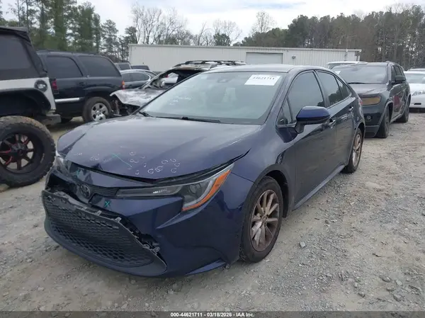 JTDVPMAE5MJ150799 2021 TOYOTA COROLLA - Image 2