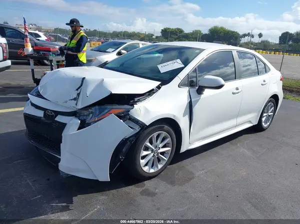 JTDVPMAE5MJ154867 2021 TOYOTA COROLLA - Image 2