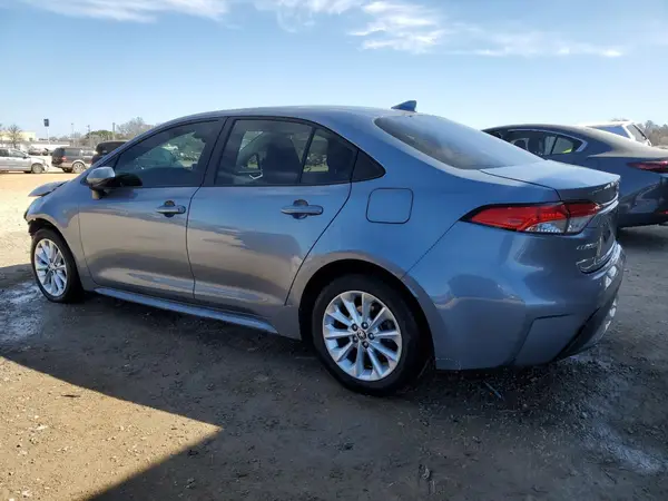 JTDVPMAE6MJ151282 2021 TOYOTA COROLLA - Image 2