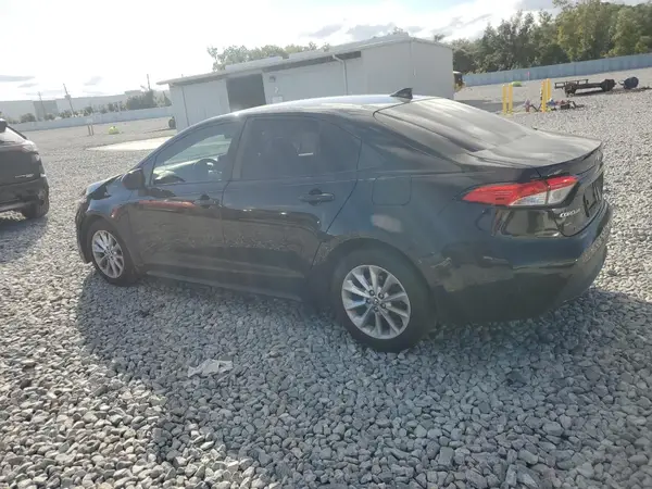 JTDVPMAE6MJ155672 2021 TOYOTA COROLLA - Image 2