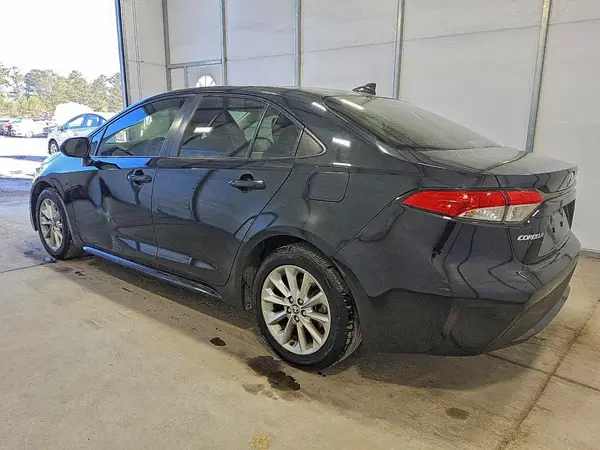 JTDVPMAE7MJ123443 2021 TOYOTA COROLLA - Image 2
