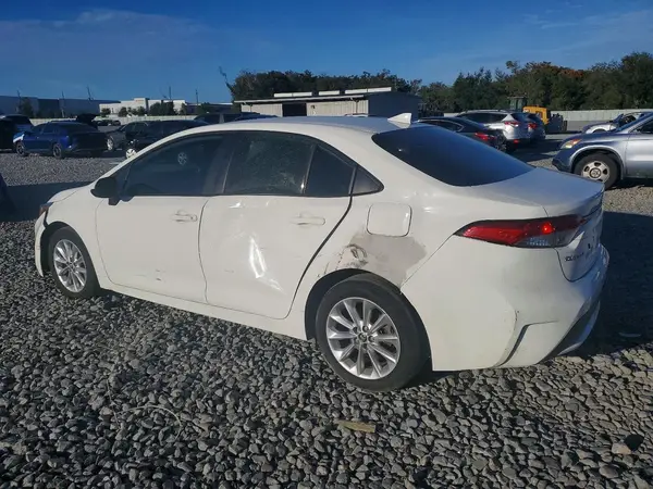 JTDVPMAE7MJ183609 2021 TOYOTA COROLLA - Image 2