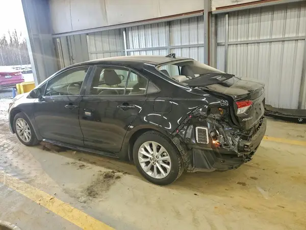 JTDVPMAE7NJ215444 2022 TOYOTA COROLLA - Image 2