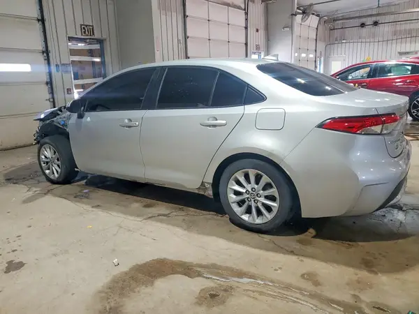 JTDVPMAE8MJ128618 2021 TOYOTA COROLLA - Image 2