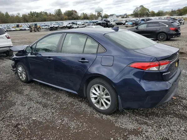 JTDVPMAE8MJ129977 2021 TOYOTA COROLLA - Image 2