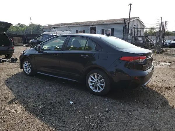 JTDVPMAE8MJ133902 2021 TOYOTA COROLLA - Image 2