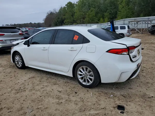 JTDVPMAE8N3010445 2022 TOYOTA COROLLA - Image 2