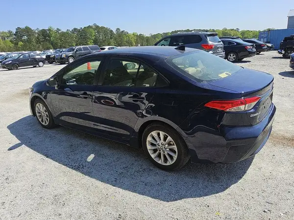 JTDVPMAE9MJ122648 2021 TOYOTA COROLLA - Image 2