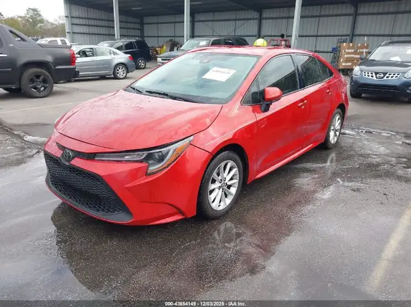 JTDVPMAE9MJ123038 2021 TOYOTA COROLLA - Image 2