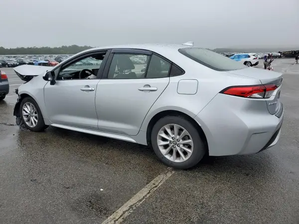 JTDVPMAE9MJ130006 2021 TOYOTA COROLLA - Image 2