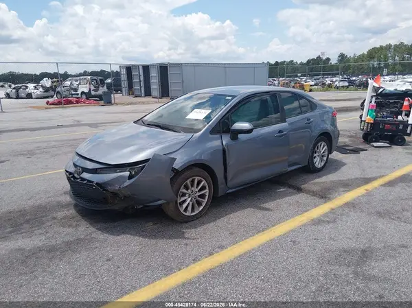 JTDVPMAE9NJ207751 2022 TOYOTA COROLLA - Image 2