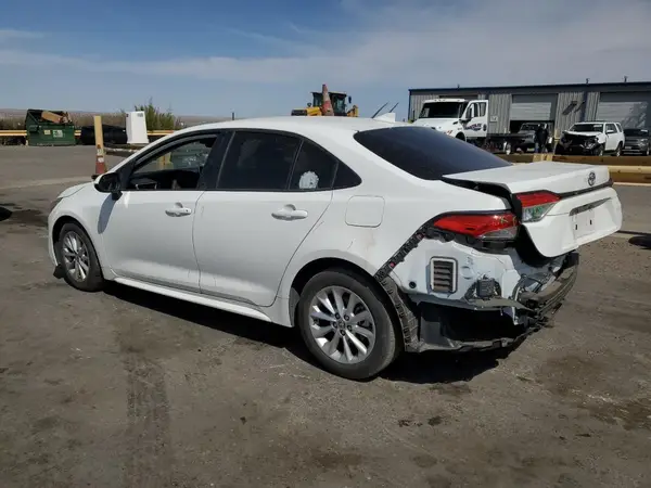 JTDVPMAEXMJ161202 2021 TOYOTA COROLLA - Image 2