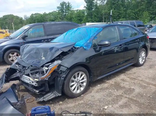 JTDVPMAEXNJ220556 2022 TOYOTA COROLLA - Image 2