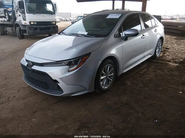 JTDVPRAE4LJ116705 2020 TOYOTA COROLLA - Image 2