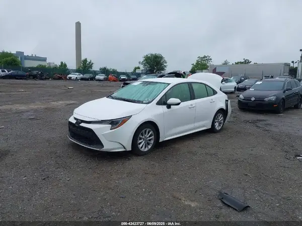 JTDVPRAE7LJ075289 2020 TOYOTA COROLLA - Image 2