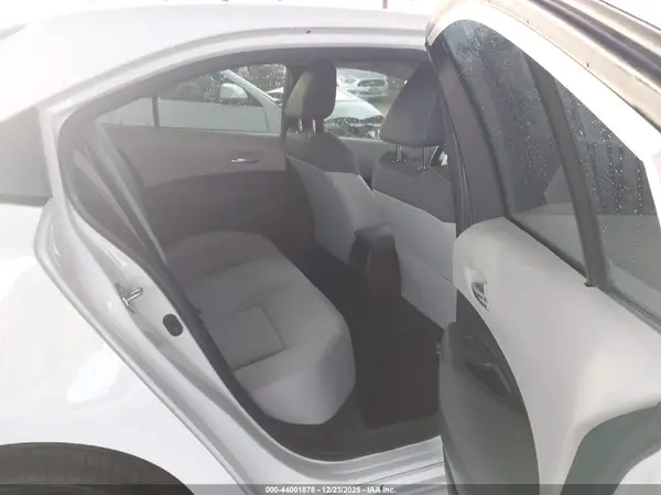 JTDVPRAE8LJ109756 2020 TOYOTA COROLLA - Image 8